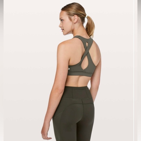 Lululemon womens Time To Sweat Bra green size 8 EUC - Picture 3 of 7